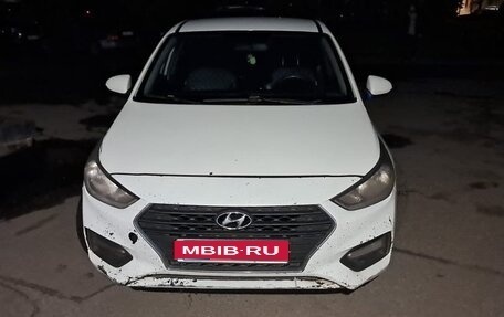 Hyundai Solaris II рестайлинг, 2018 год, 500 000 рублей, 1 фотография
