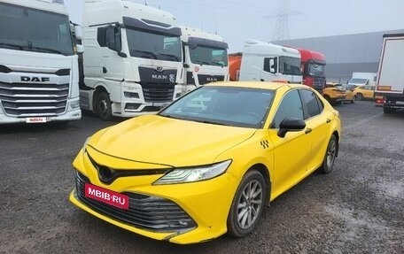 Toyota Camry, 2021 год, 1 650 000 рублей, 1 фотография