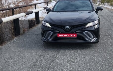 Toyota Camry, 2019 год, 2 700 000 рублей, 1 фотография