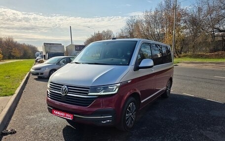 Volkswagen Multivan T6 рестайлинг, 2021 год, 6 700 000 рублей, 1 фотография