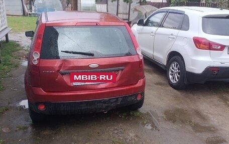Ford Fiesta, 2006 год, 260 000 рублей, 3 фотография