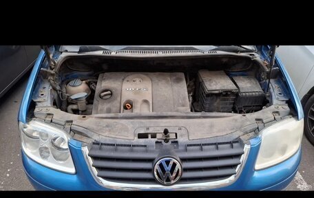Volkswagen Touran III, 2003 год, 270 000 рублей, 8 фотография
