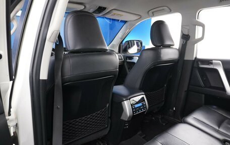 Toyota Land Cruiser Prado 150 рестайлинг, 2019 год, 5 199 365 рублей, 11 фотография