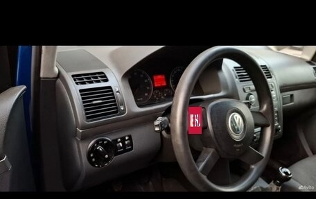 Volkswagen Touran III, 2003 год, 270 000 рублей, 9 фотография