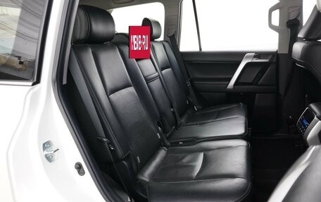 Toyota Land Cruiser Prado 150 рестайлинг, 2019 год, 5 199 365 рублей, 7 фотография