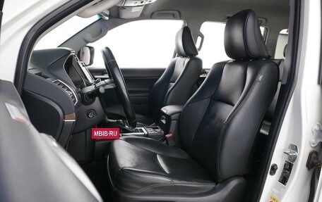 Toyota Land Cruiser Prado 150 рестайлинг, 2019 год, 5 199 365 рублей, 10 фотография