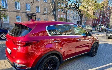 KIA Sportage IV рестайлинг, 2018 год, 2 399 000 рублей, 5 фотография