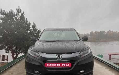 Honda Vezel, 2014 год, 1 450 000 рублей, 2 фотография