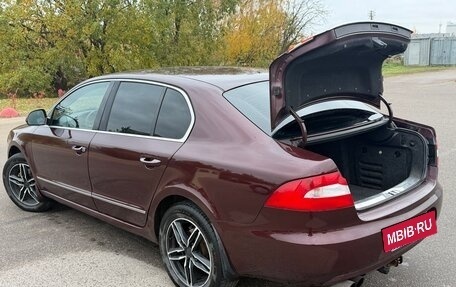 Skoda Superb III рестайлинг, 2012 год, 800 000 рублей, 8 фотография