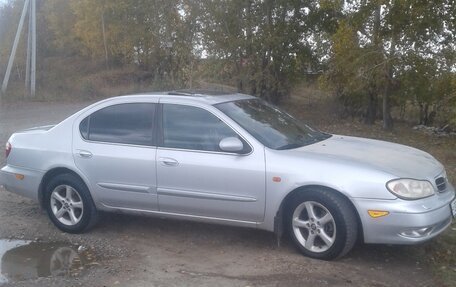 Nissan Maxima IV, 2001 год, 300 000 рублей, 1 фотография
