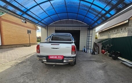 Toyota Hilux VIII, 2017 год, 3 050 000 рублей, 3 фотография