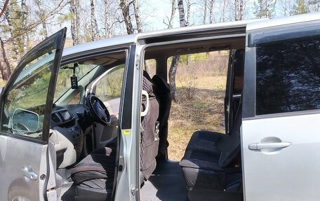 Toyota Noah III, 2002 год, 700 000 рублей, 5 фотография