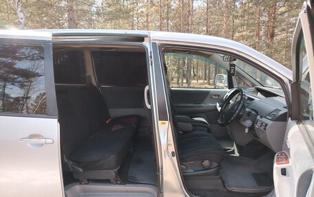 Toyota Noah III, 2002 год, 700 000 рублей, 3 фотография
