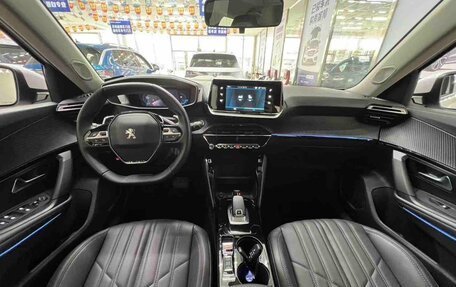 Peugeot 2008 II, 2023 год, 1 458 000 рублей, 9 фотография