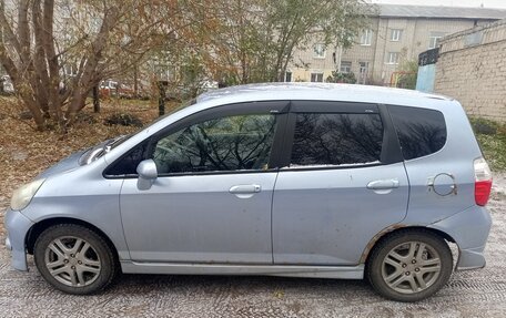 Honda Fit III, 2002 год, 280 000 рублей, 3 фотография