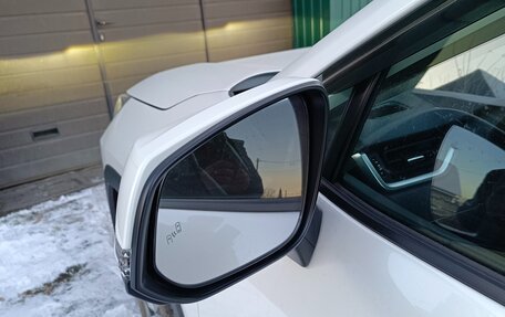 Toyota RAV4, 2021 год, 3 550 000 рублей, 9 фотография