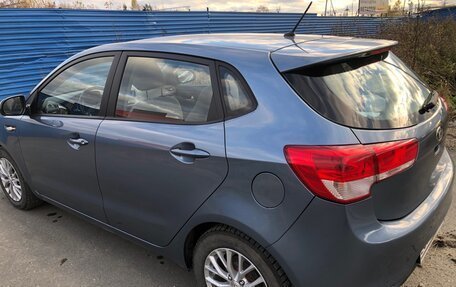 KIA Rio III рестайлинг, 2016 год, 1 000 000 рублей, 5 фотография