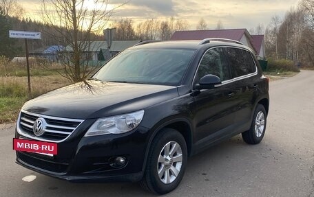 Volkswagen Tiguan I, 2010 год, 1 145 000 рублей, 2 фотография