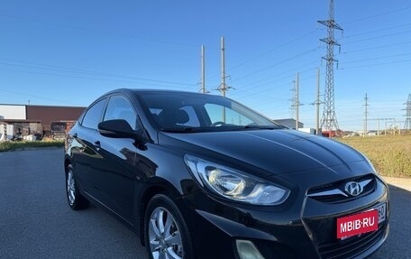 Hyundai Solaris II рестайлинг, 2010 год, 740 000 рублей, 3 фотография