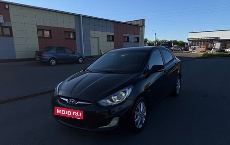 Hyundai Solaris II рестайлинг, 2010 год, 740 000 рублей, 4 фотография