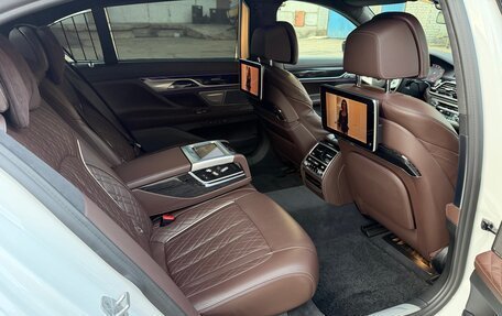 BMW 7 серия, 2020 год, 9 330 000 рублей, 21 фотография