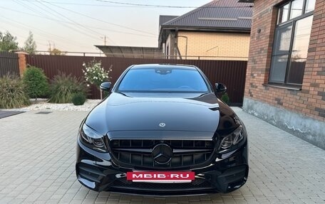 Mercedes-Benz E-Класс, 2018 год, 3 650 000 рублей, 4 фотография
