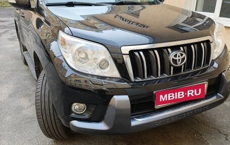 Toyota Land Cruiser Prado 150 рестайлинг, 2011 год, 3 400 000 рублей, 1 фотография