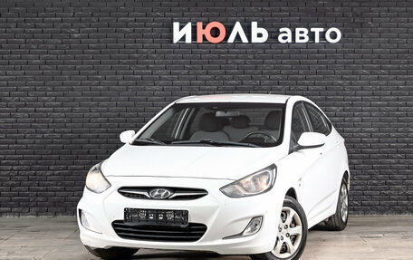 Hyundai Solaris II рестайлинг, 2012 год, 770 000 рублей, 1 фотография