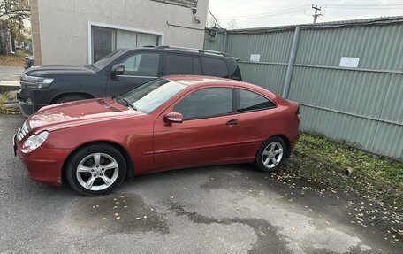 Mercedes-Benz C-Класс, 2006 год, 600 000 рублей, 1 фотография