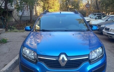 Renault Sandero II рестайлинг, 2016 год, 800 000 рублей, 1 фотография