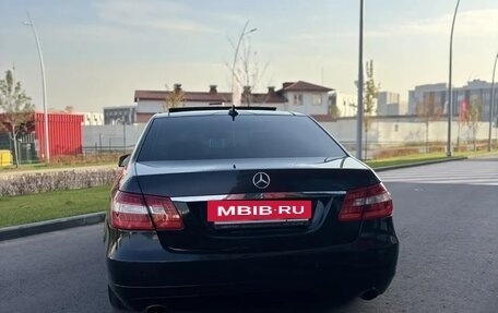 Mercedes-Benz E-Класс, 2010 год, 1 650 000 рублей, 3 фотография