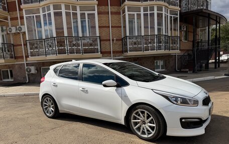 KIA cee'd III, 2017 год, 1 390 000 рублей, 2 фотография