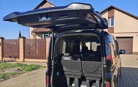 Honda Stepwgn IV рестайлинг, 2015 год, 2 550 000 рублей, 8 фотография