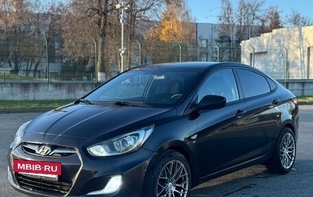 Hyundai Solaris II рестайлинг, 2014 год, 750 000 рублей, 4 фотография