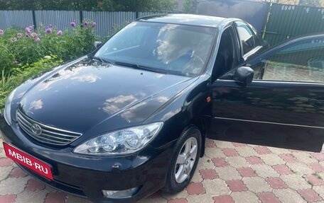 Toyota Camry V40, 2005 год, 850 000 рублей, 1 фотография