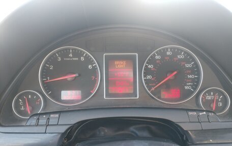 Audi A4, 2003 год, 50 000 рублей, 1 фотография