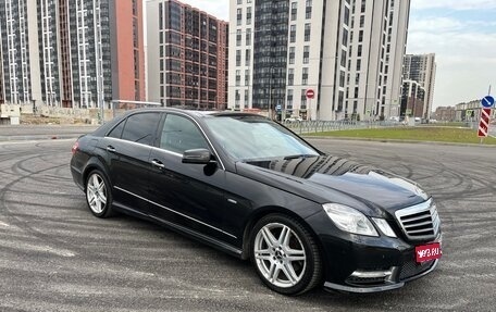 Mercedes-Benz E-Класс, 2011 год, 1 420 000 рублей, 1 фотография