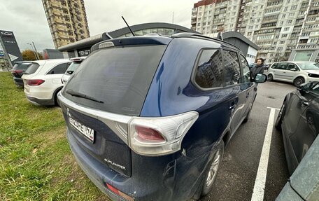 Mitsubishi Outlander III рестайлинг 3, 2014 год, 1 299 000 рублей, 4 фотография