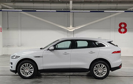 Jaguar F-Pace, 2017 год, 2 550 000 рублей, 10 фотография