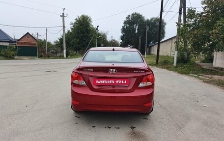 Hyundai Solaris II рестайлинг, 2012 год, 800 000 рублей, 4 фотография