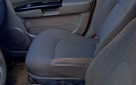 KIA Carens I (RS), 2004 год, 150 000 рублей, 6 фотография