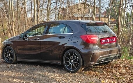 Mercedes-Benz A-Класс, 2014 год, 2 150 000 рублей, 2 фотография