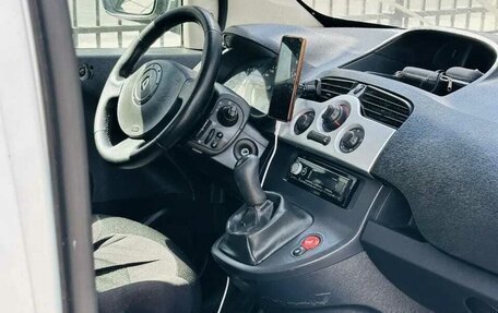 Renault Kangoo II рестайлинг, 2011 год, 470 000 рублей, 3 фотография
