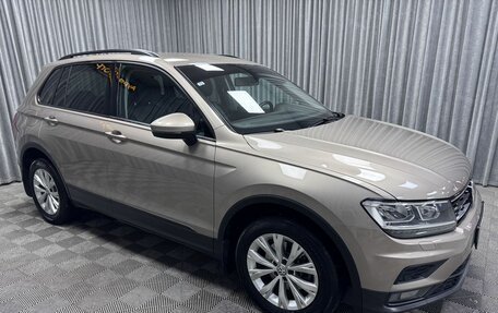 Volkswagen Tiguan II, 2020 год, 2 650 000 рублей, 2 фотография