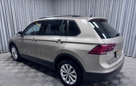 Volkswagen Tiguan II, 2020 год, 2 650 000 рублей, 9 фотография