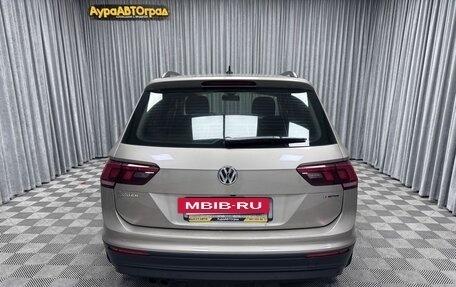 Volkswagen Tiguan II, 2020 год, 2 650 000 рублей, 13 фотография