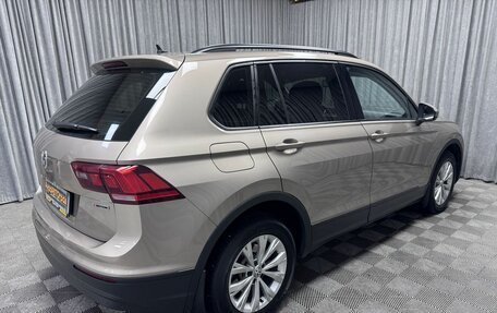 Volkswagen Tiguan II, 2020 год, 2 650 000 рублей, 16 фотография