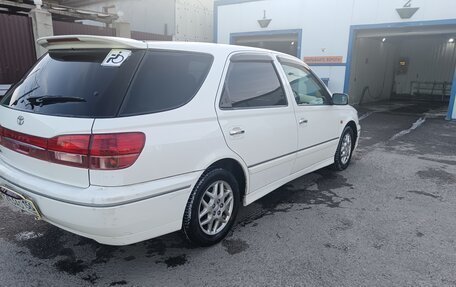 Toyota Vista V30, 2001 год, 430 000 рублей, 2 фотография