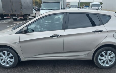 Hyundai Solaris II рестайлинг, 2012 год, 450 000 рублей, 4 фотография