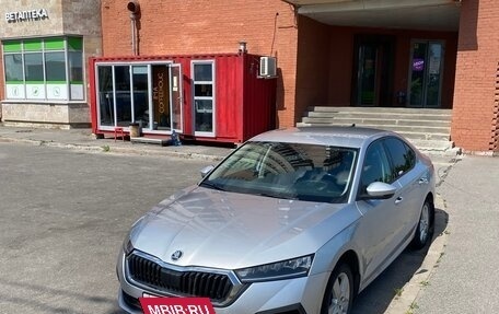 Skoda Octavia IV, 2021 год, 1 690 000 рублей, 2 фотография